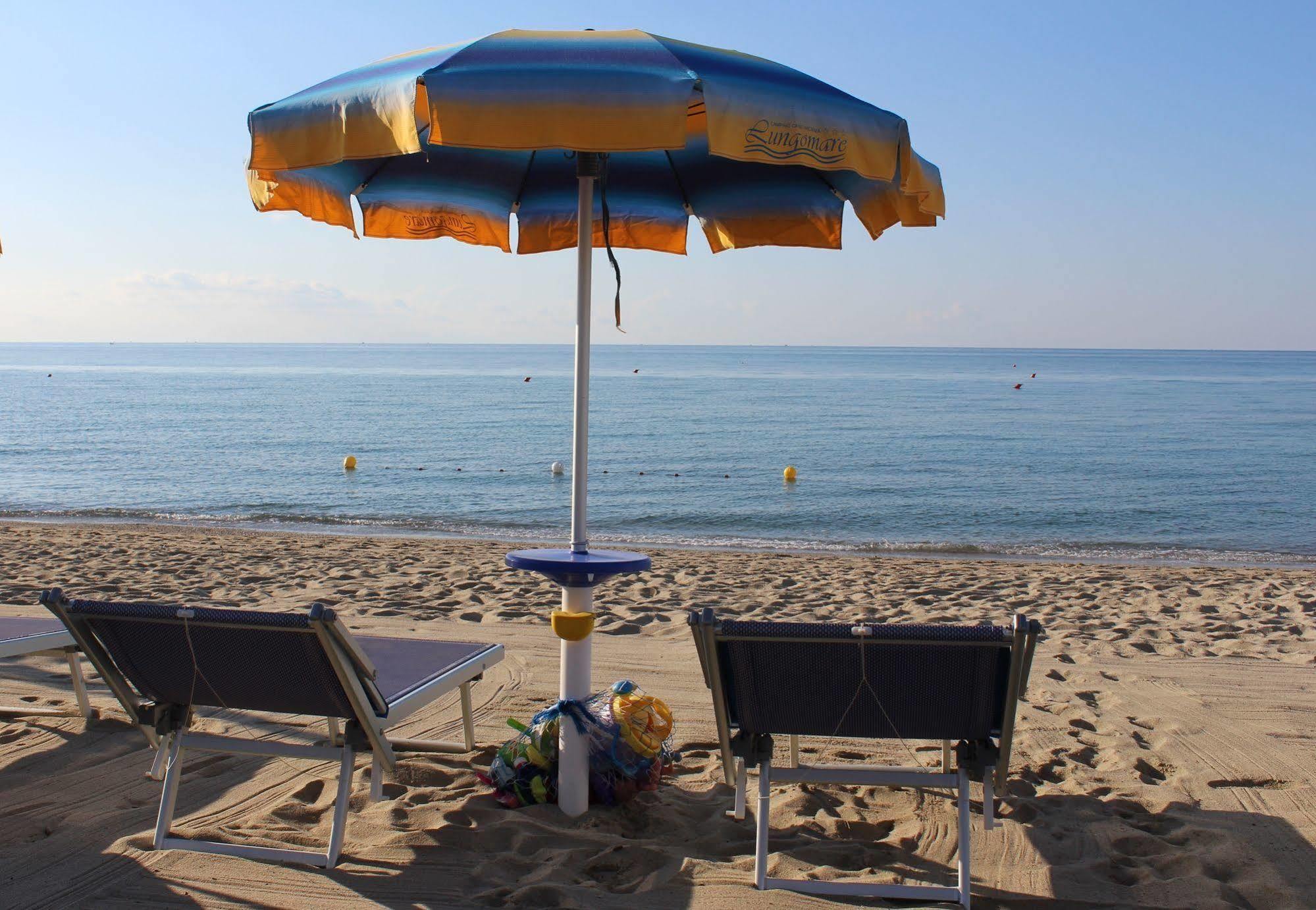 Villaggio Camping Lungomare Cropani Esterno foto