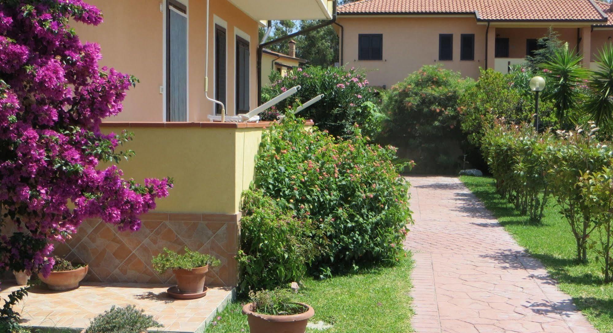 Villaggio Camping Lungomare Cropani Esterno foto
