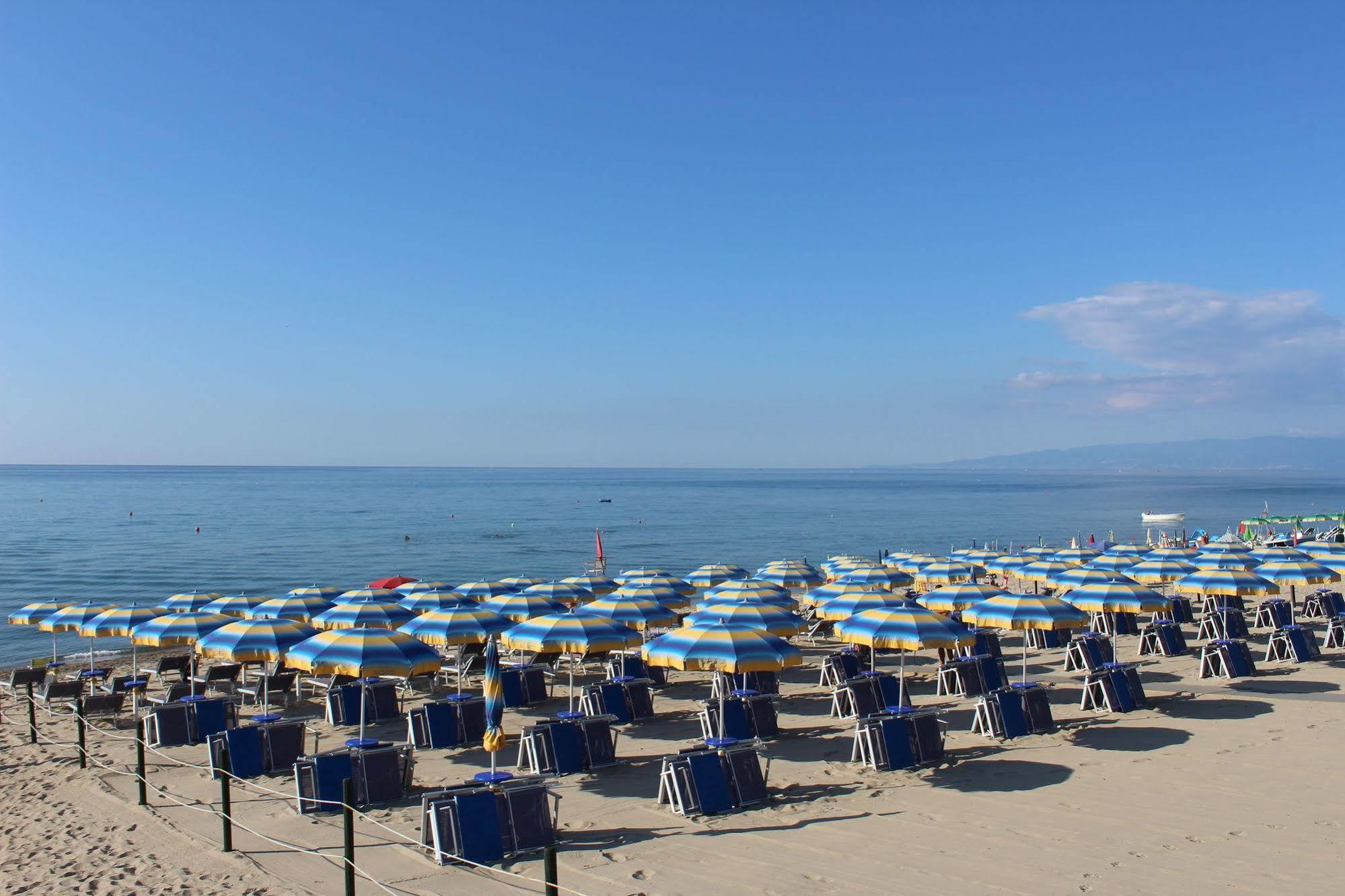 Villaggio Camping Lungomare Cropani Esterno foto